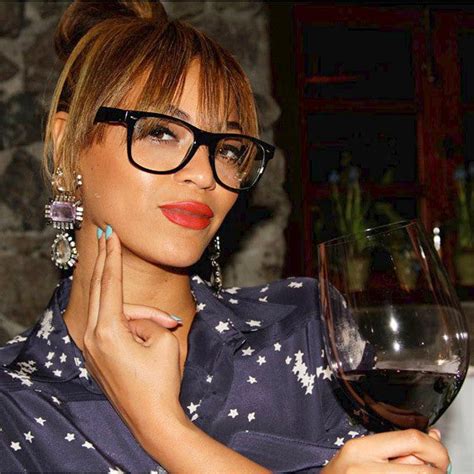 beyoncé with glasses.